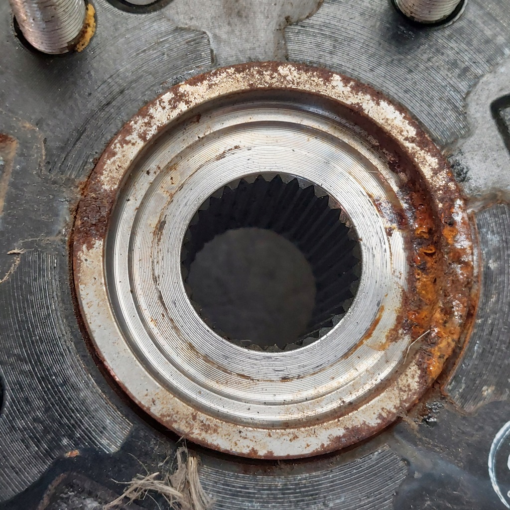 фото №14, Hyundai ix35 1,7crdi 2013 поворотный кулак правая передняя + суппорт + диск nowa