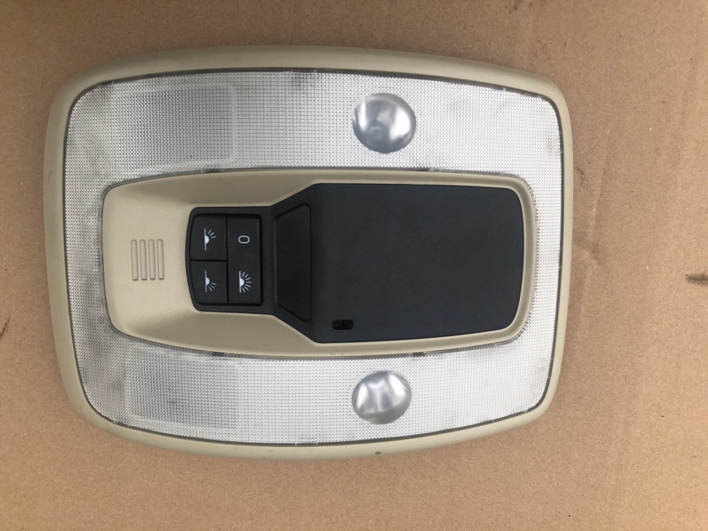 фото №1, Лампа потолочный освещение кабины volvo s60 v60