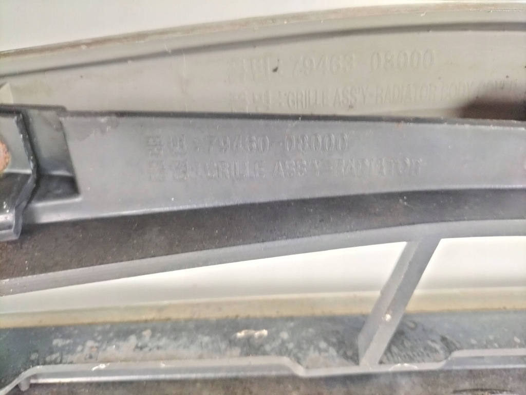 Решётка радиатора решётка радиатора радиатора ssangyong rexton 7946008000 в Украине