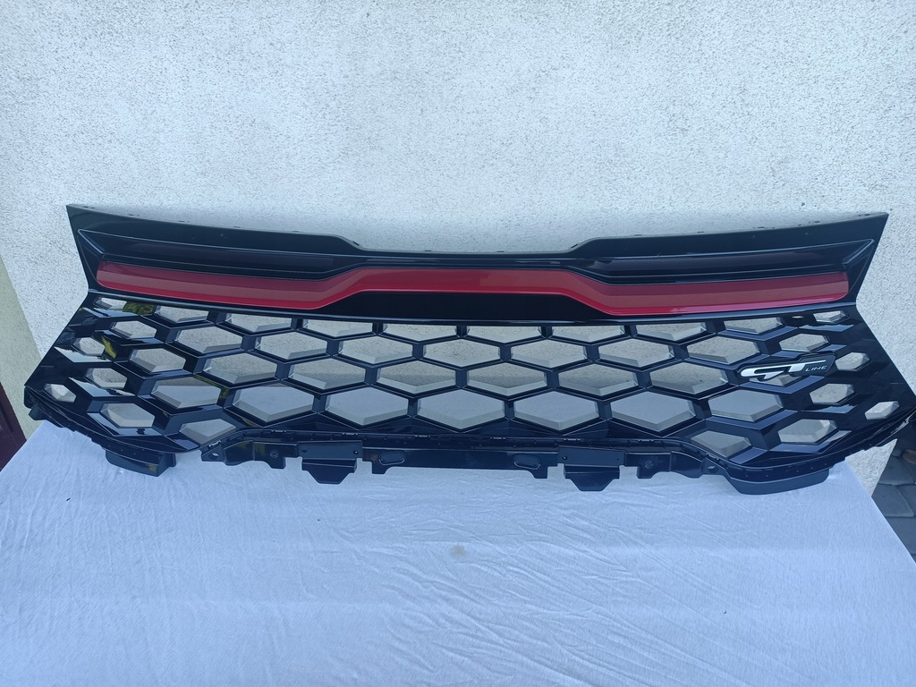 фото №11, Решётка радиатора решётка радиатора kia sportage v 5 gt line 21- czerwona оригинал оригинальный номер