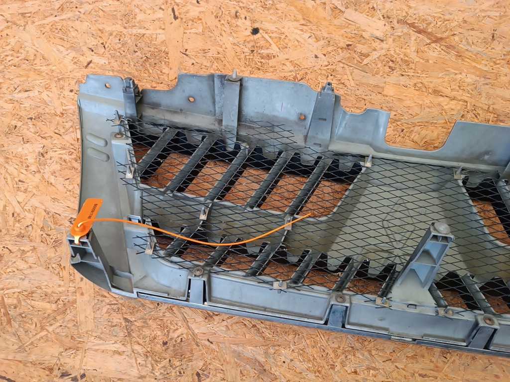 фото №12, Решітка решітка радіатора решітка радіатора бампера перед mn117713 mitsubishi pajero iii