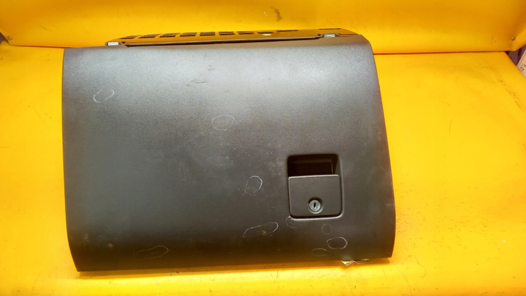 фото №1, Бардачок пасажира vectra c 02-05r 9181311