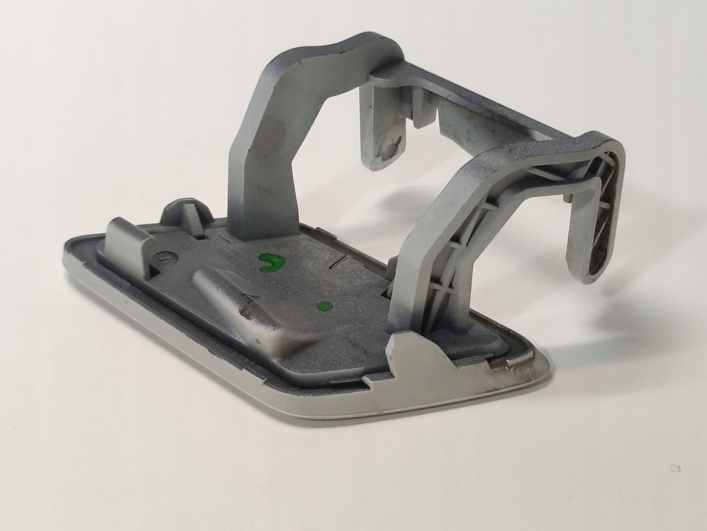 Audi a4 b9 заглушка омивача фари права 8w0955276 Зі Шроту