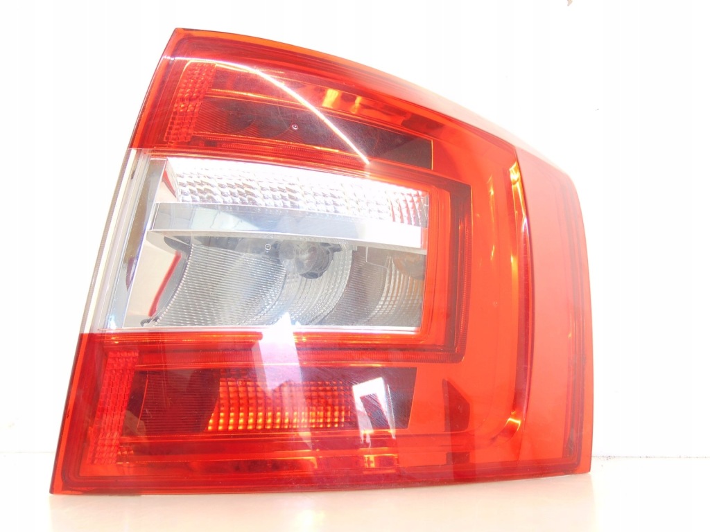 фото №1, Лампа правая задняя skoda octavia iii 5e kombi led
