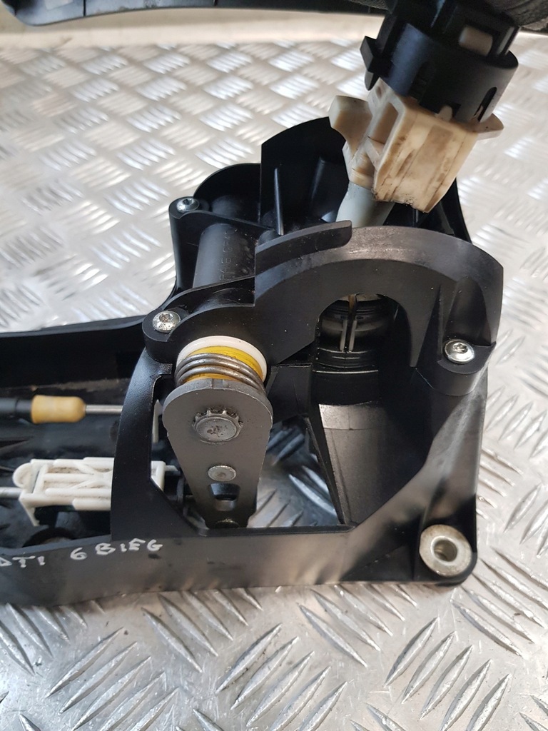 фото №11, Выборщик домкрат переключения передач 6 передача 090280101 opel astra h 1.9cdti