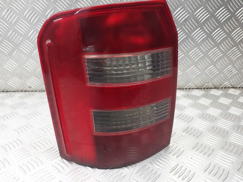 фото №1, Лампа ліва задня audi a2 8z0945095b