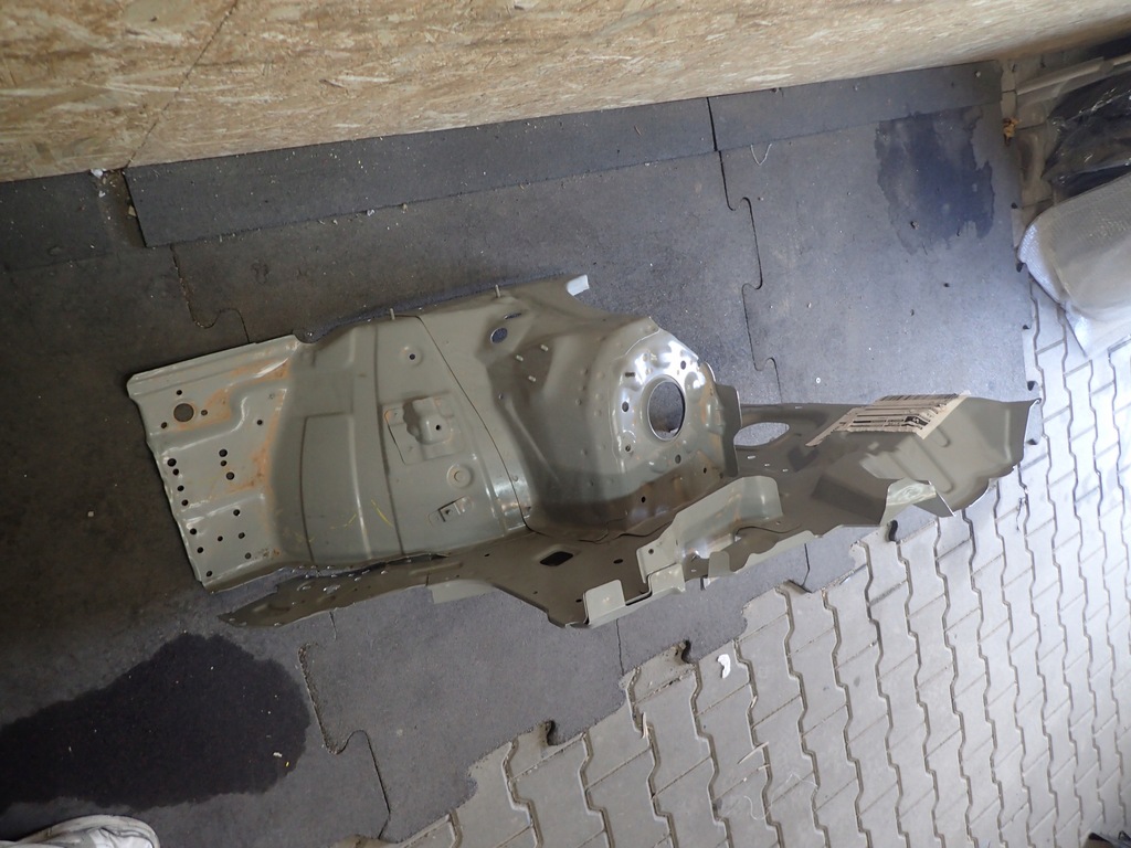 фото №9, Перед лівий підкрилок підкрилок чашка hyundai h1 18-