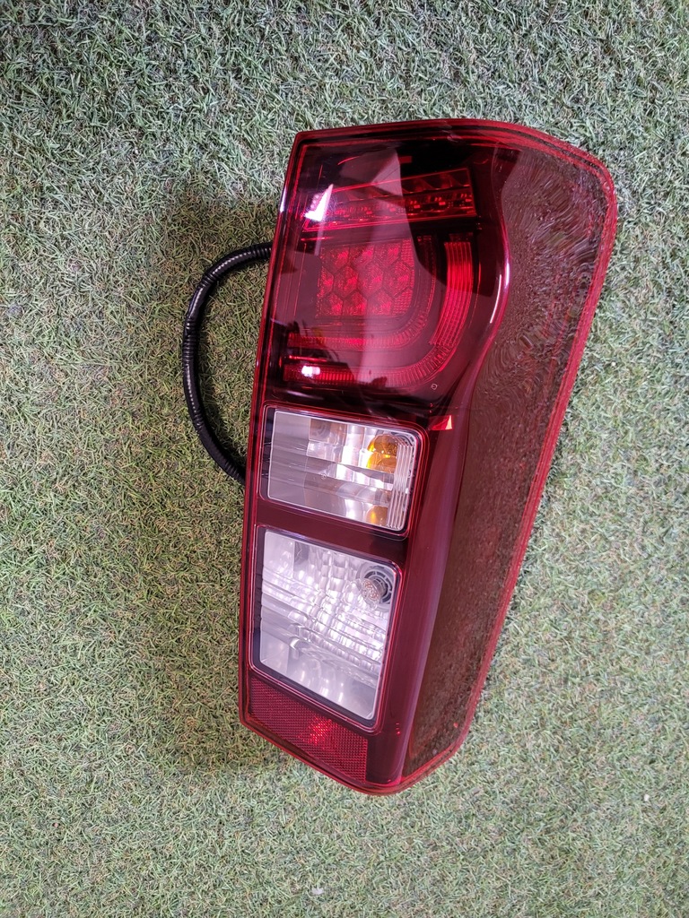 фото №1, Isuzu d-max dmax ii 2 лампа задня задня права led