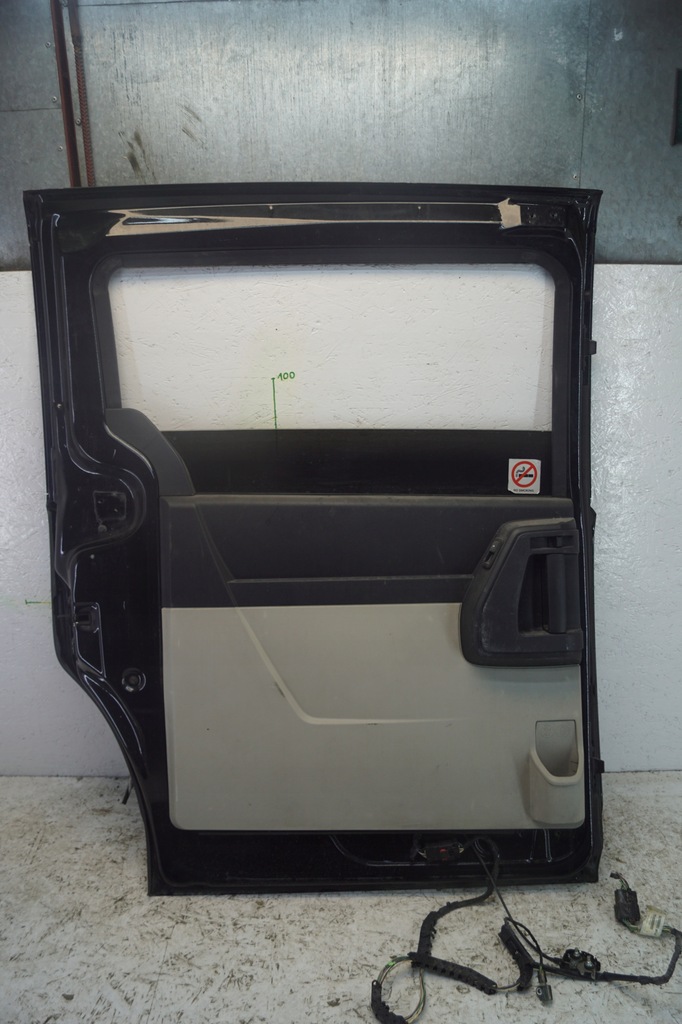 фото №16, Двері лівий задня chrysler grand voyager 08-