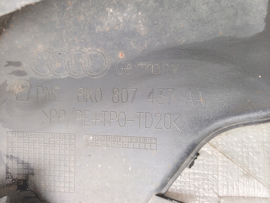 Audi a4 b8 lift бампер перед 8k0807437aa + решётка радиатора Киев