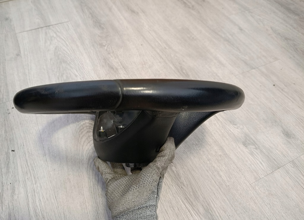 фото №10, Mercedes w204 воздуховод кожа a2044600303