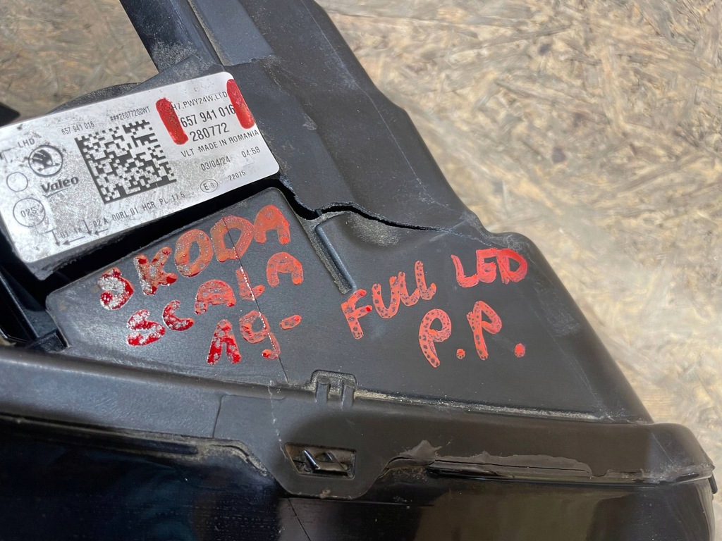 фото №16, Skoda scala 19- лампа права перед передня full led