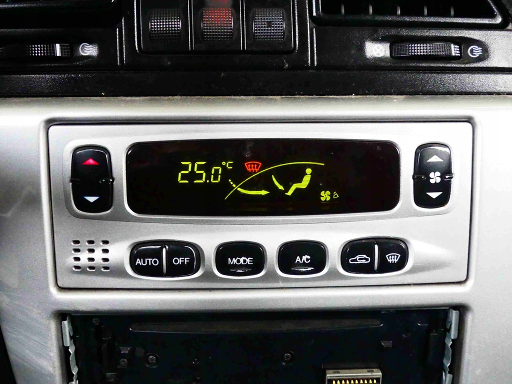 фото №1, Панель обдув кліматронік daewoo nubira ii 00r