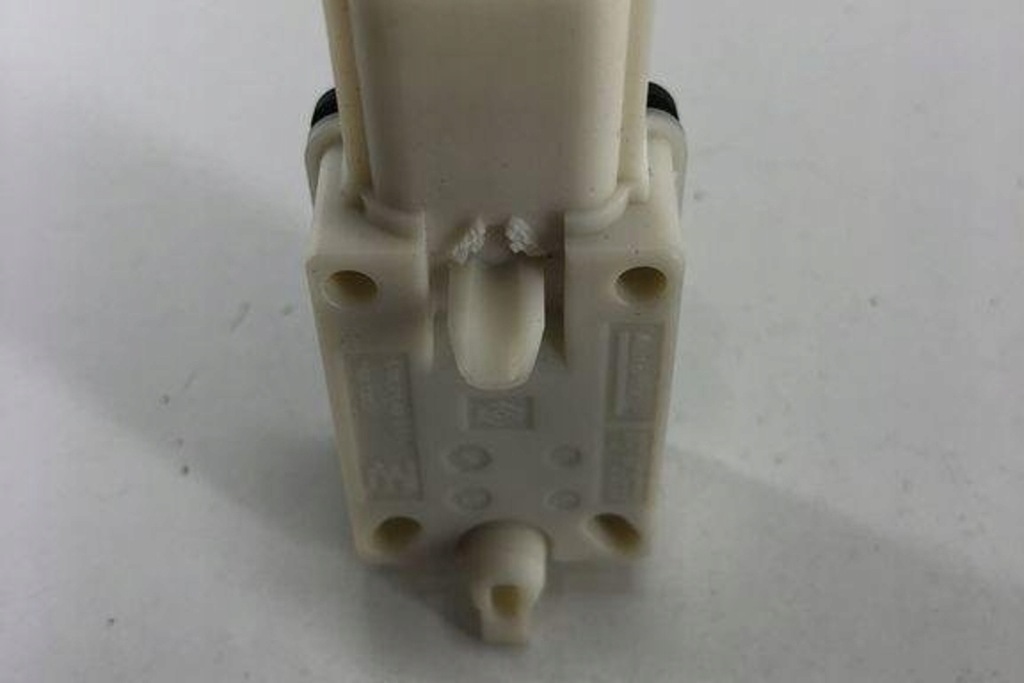 фото №1, Передний правый датчик удара renault grand scénic iii jz0/1_