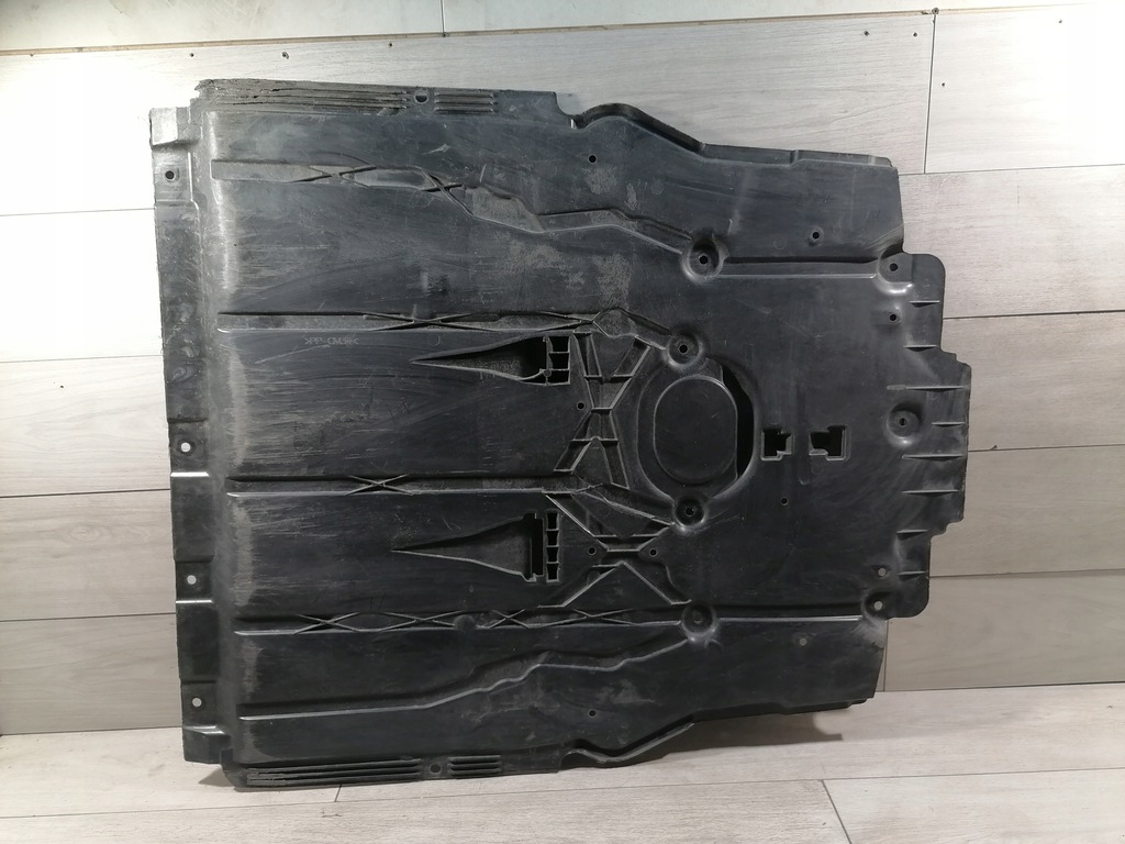 фото №7, Mercedes w247 плита защита двигатель a2475202600