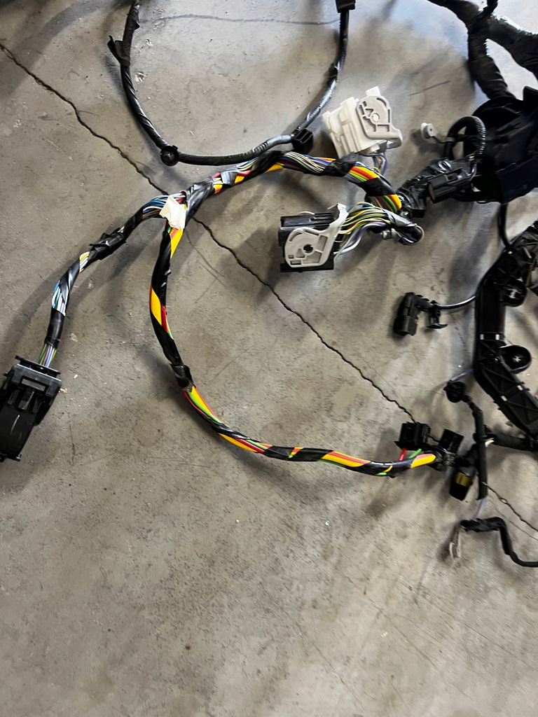 фото №7, Проводка жгут отсек двигателя ford escape mk4 1.5 eb