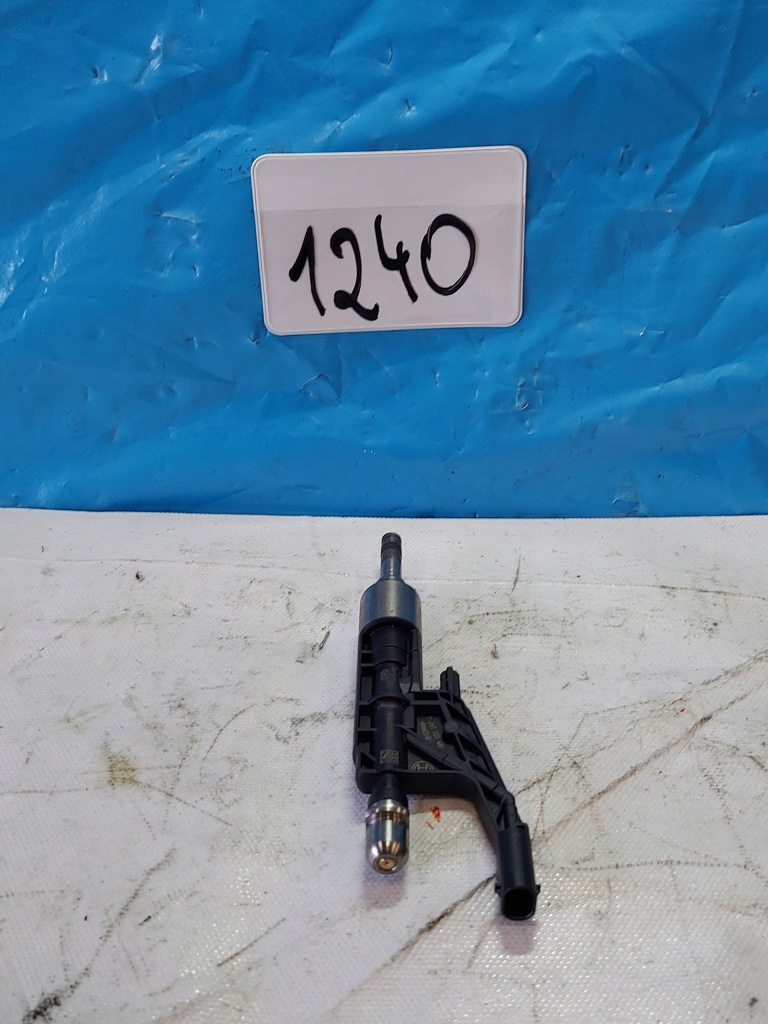 Купити Форсунка bmw 1 f20 1.5 b 0261500484 bosch
