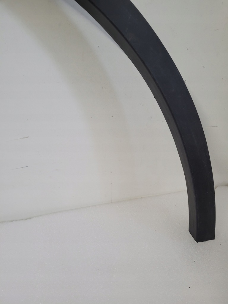 фото №5, Tesla y молдинг крыла правый задняя правая накладка na крыло 1658694-00-a