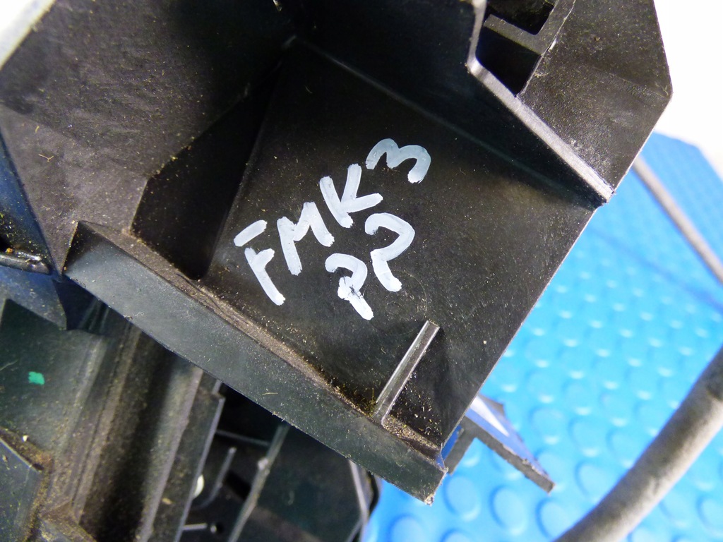 фото №6, Замок дверь правый перед 4-pin europa focus mk3