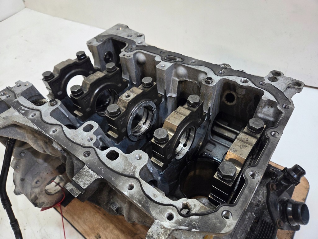 фото №10, Блок двигателя bmw e90 2.0 d n47d20c 7810596