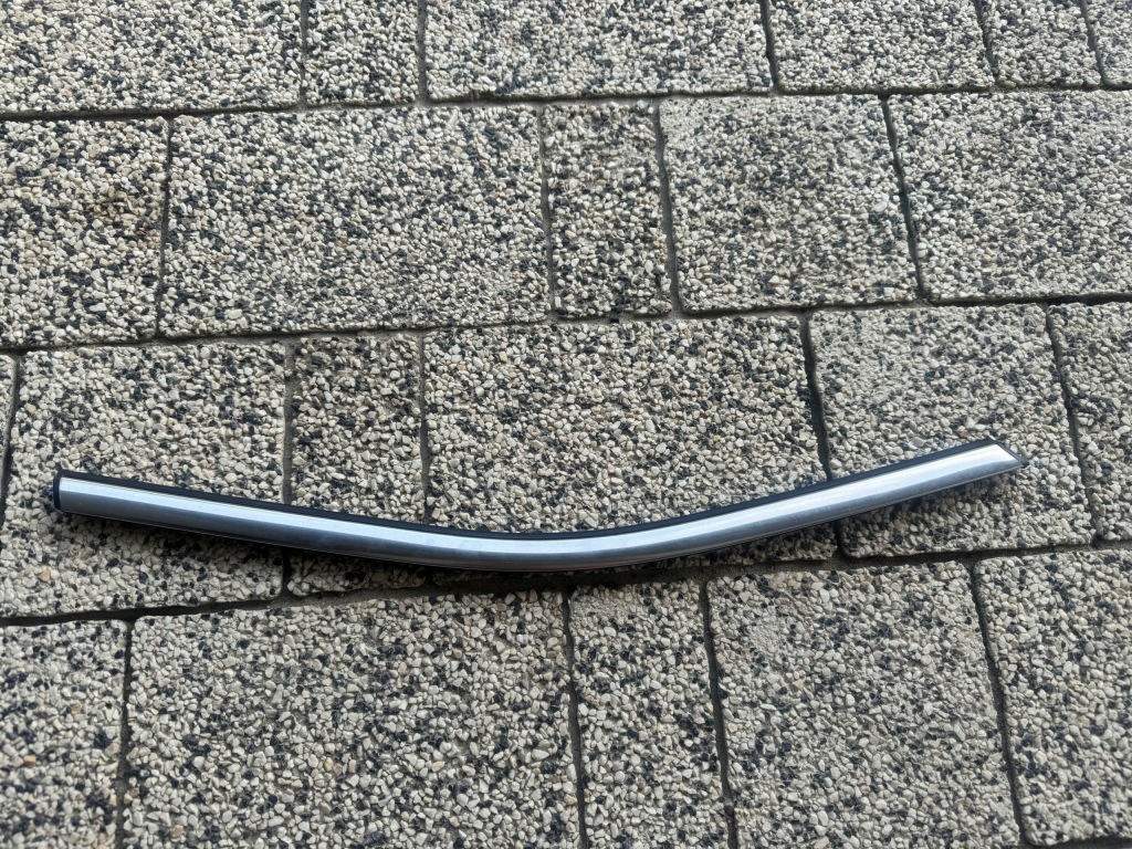 фото №1, C4 grand picasso молдинг накладка крыла правая правый перед хром