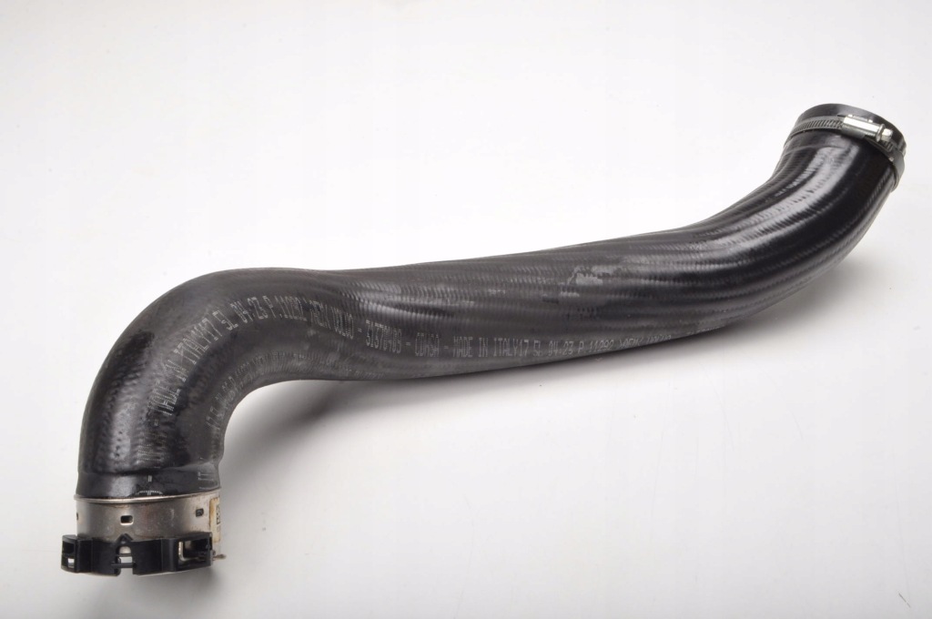 Купить Volvo v40 ii 1.5 t3 152km труба интеркулер 31370409