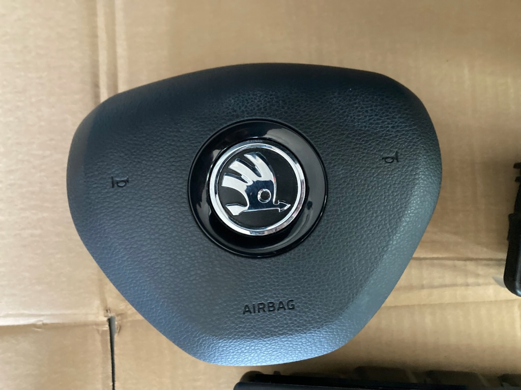 фото №5, Панель приладів консоль подушки безпеки ремені skoda superb ii lift