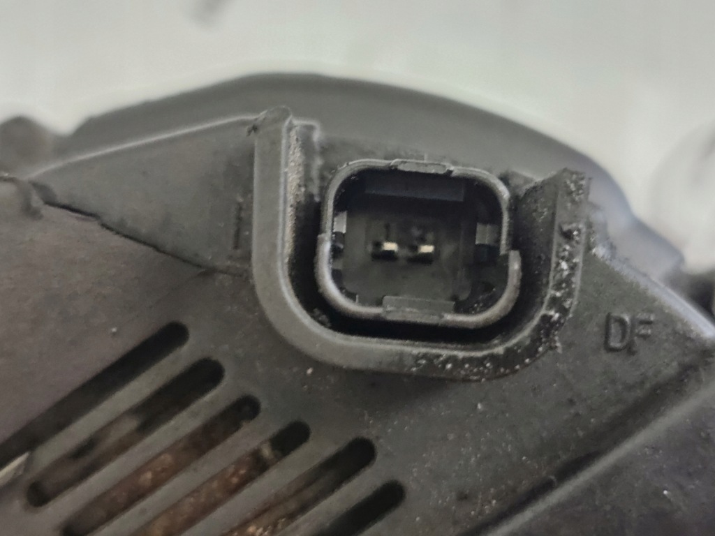 Trafic vivaro master 2.5 dci g9u730 135km 06r генератор 8200206251 с Разборки