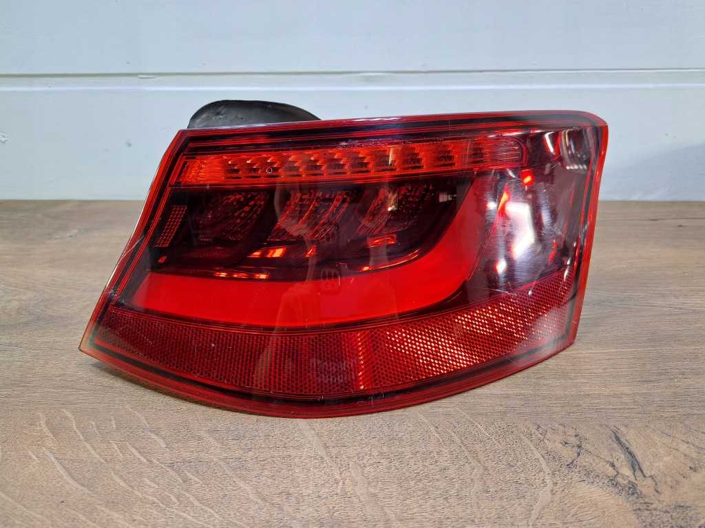 фото №1, Audi a3 8v лампа задняя задняя правая 8v3945096d