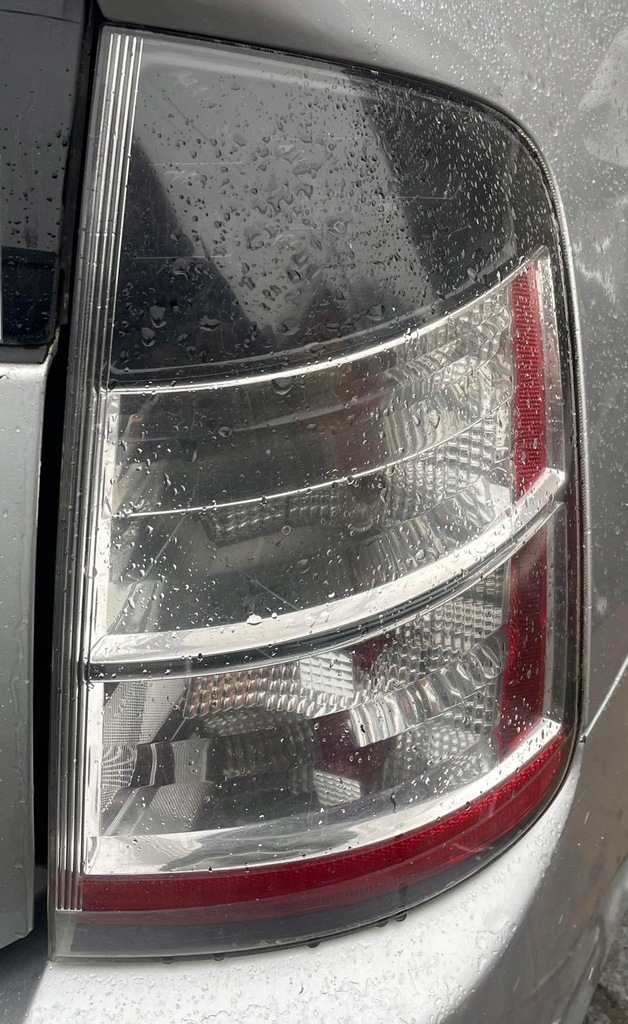 фото №1, Toyota prius ii лампа задняя правая