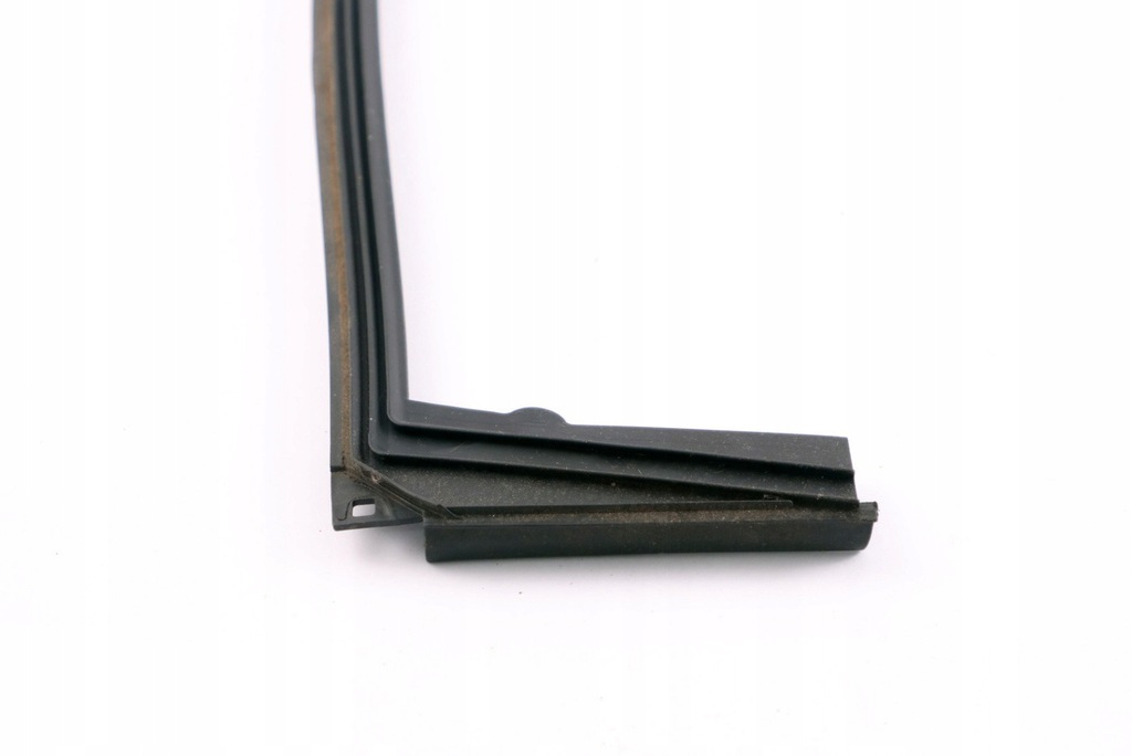 фото №12, Mini clubman r55 прокладка дверь стекло правый задняя 51767167232