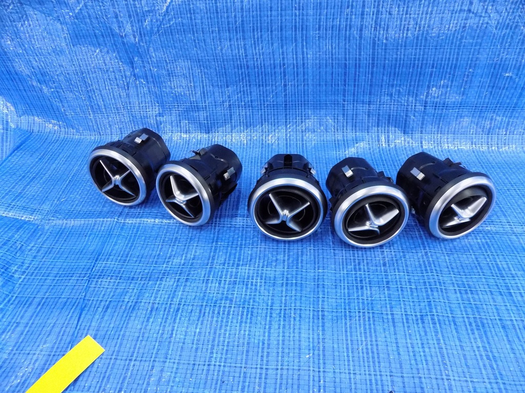 фото №1, Решётка обдув mercedes w176 2,2 cdi