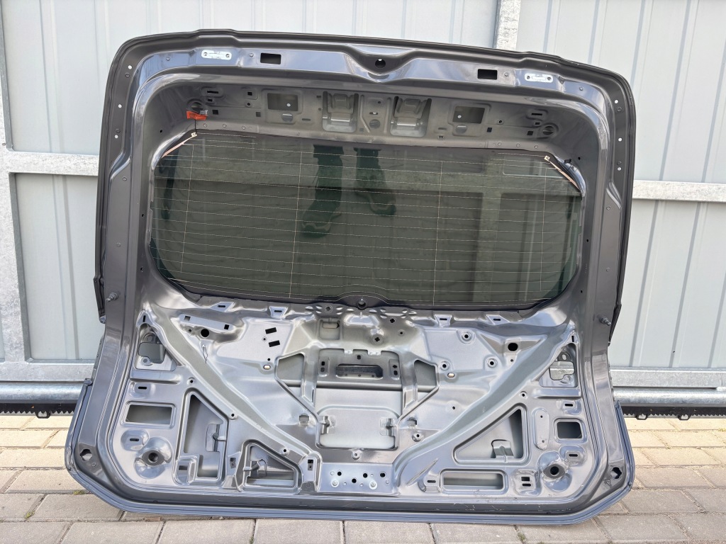 Кришка багажника задній задня volkswagen tiguan 3 3 571 od 2024 24 2025 25 в Україні