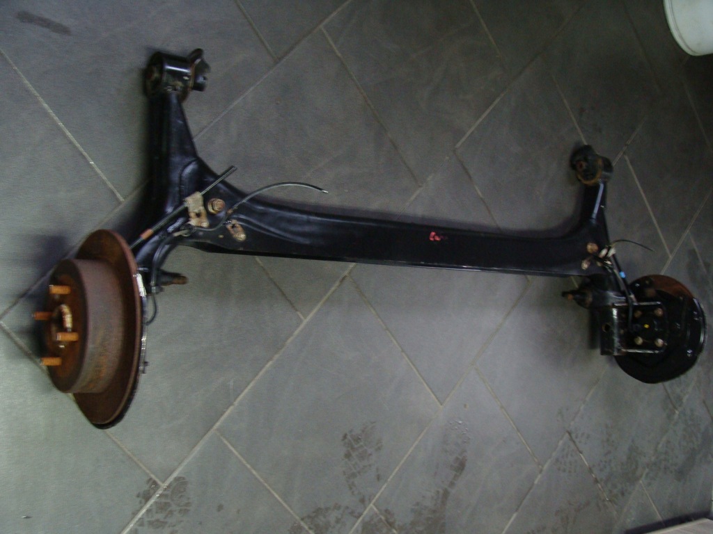 фото №1, Балка oś задня corolla verso !!!