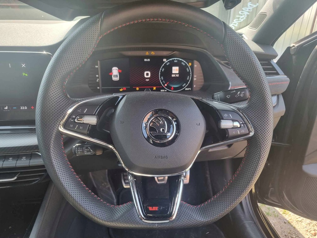 фото №7, Skoda octavia iv молдинг порог vrs black edition 5e