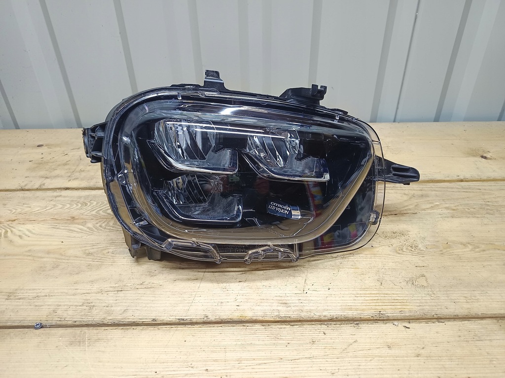 фото №1, Citroen c3 full led права сторона