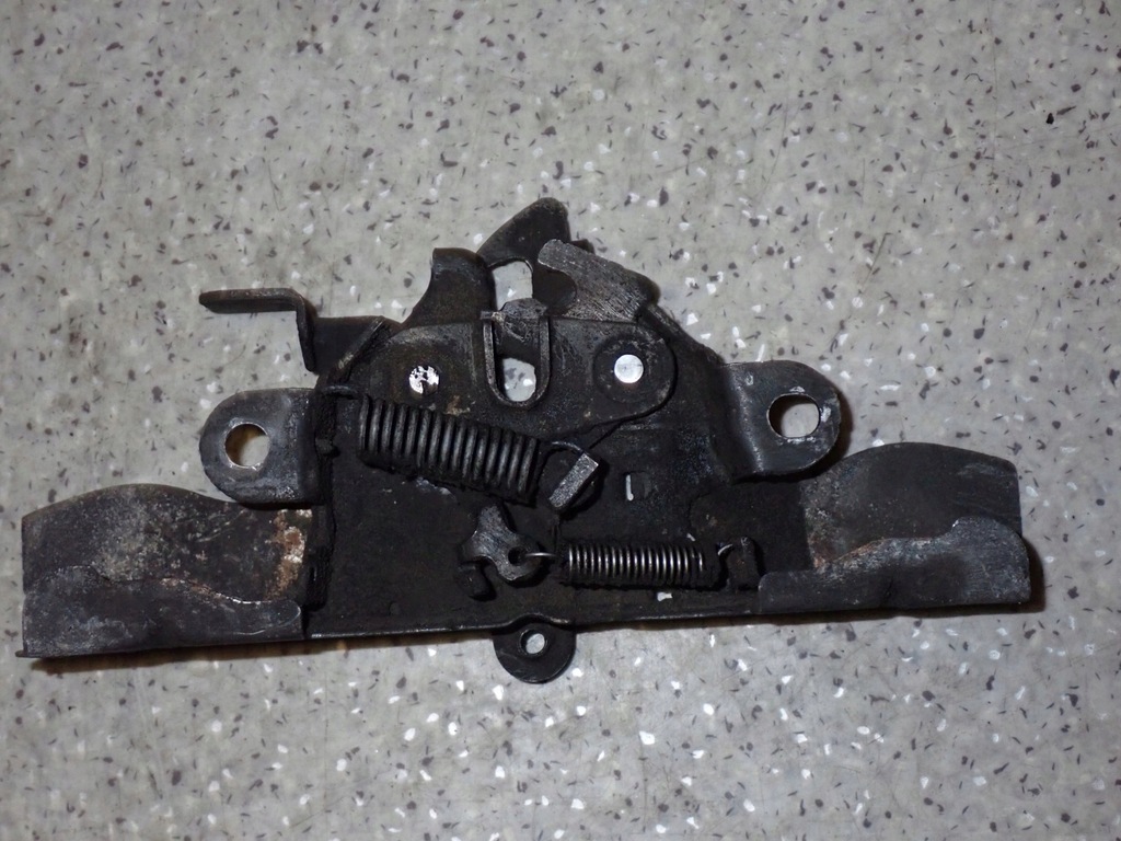 фото №3, Toyota avensis t25 03- замок капот