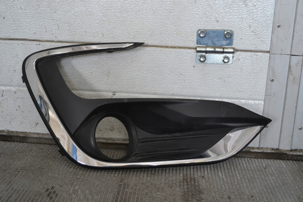 фото №1, Решётка противотуманной фары правая хром ford ka+ plus lift