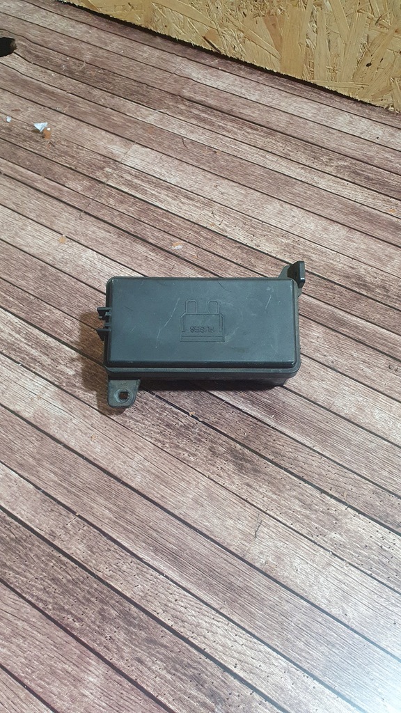 фото №1, Коробка с разъёмы land rover freelander