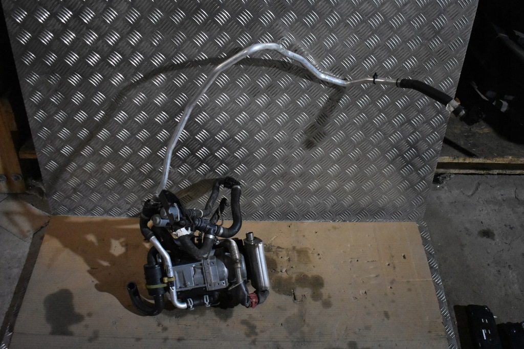 фото №1, Idealne kpl. webasto - бензин mercedes w223 1