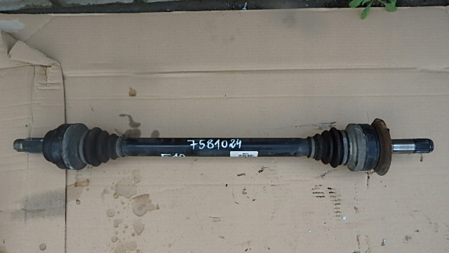 Купити Привідний вал права шрус  bmw 5 f10 3.0b 7581024