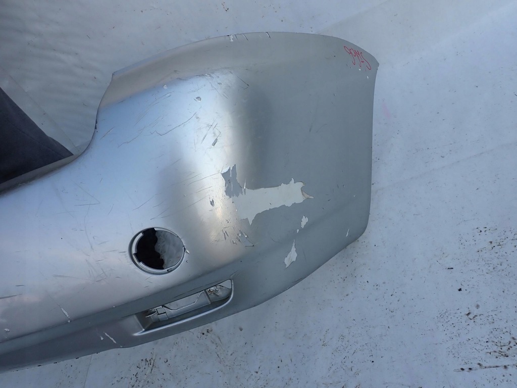 фото №8, Toyota avensis verso 02-04 бампер задня задній hak