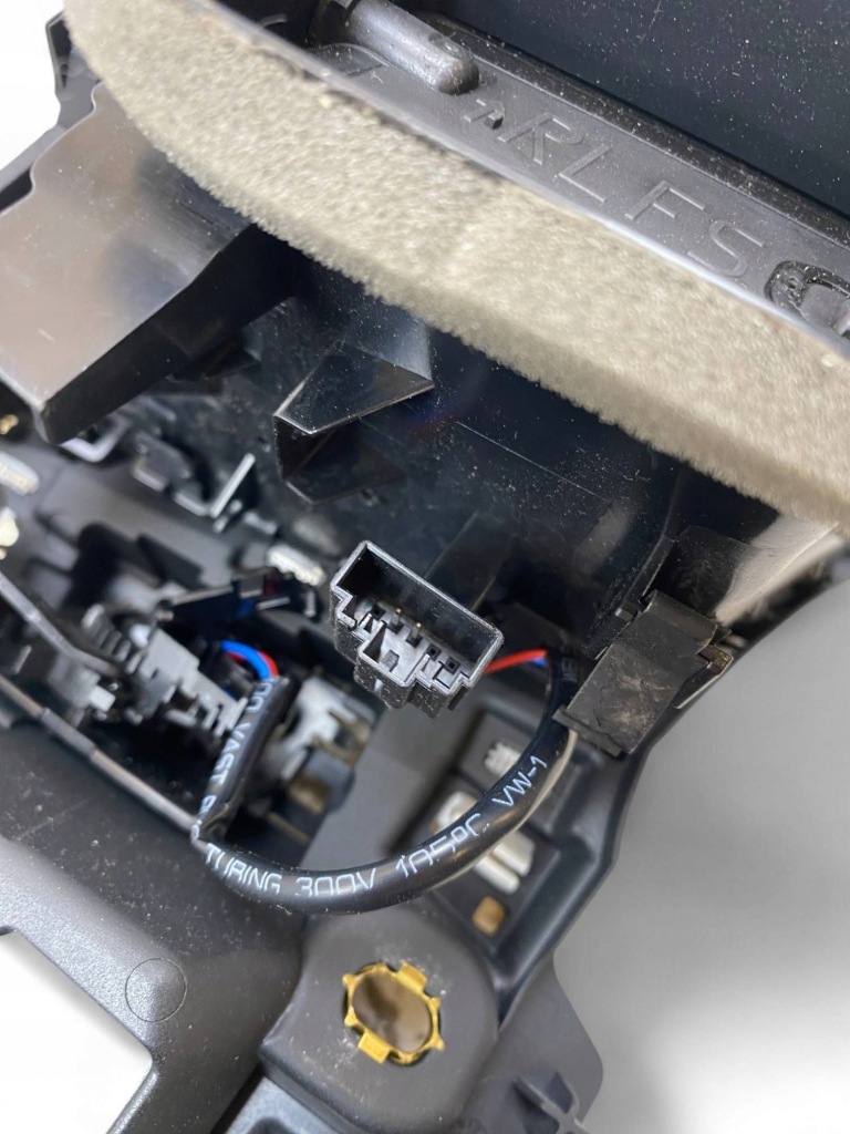 фото №11, Audi q8 2019 форсунки / ґрати обдув панелі приладової панелі 4m8820902b