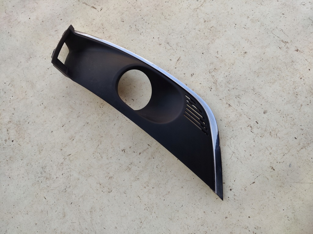 фото №1, Решётка бампера перед левая renault megane iv