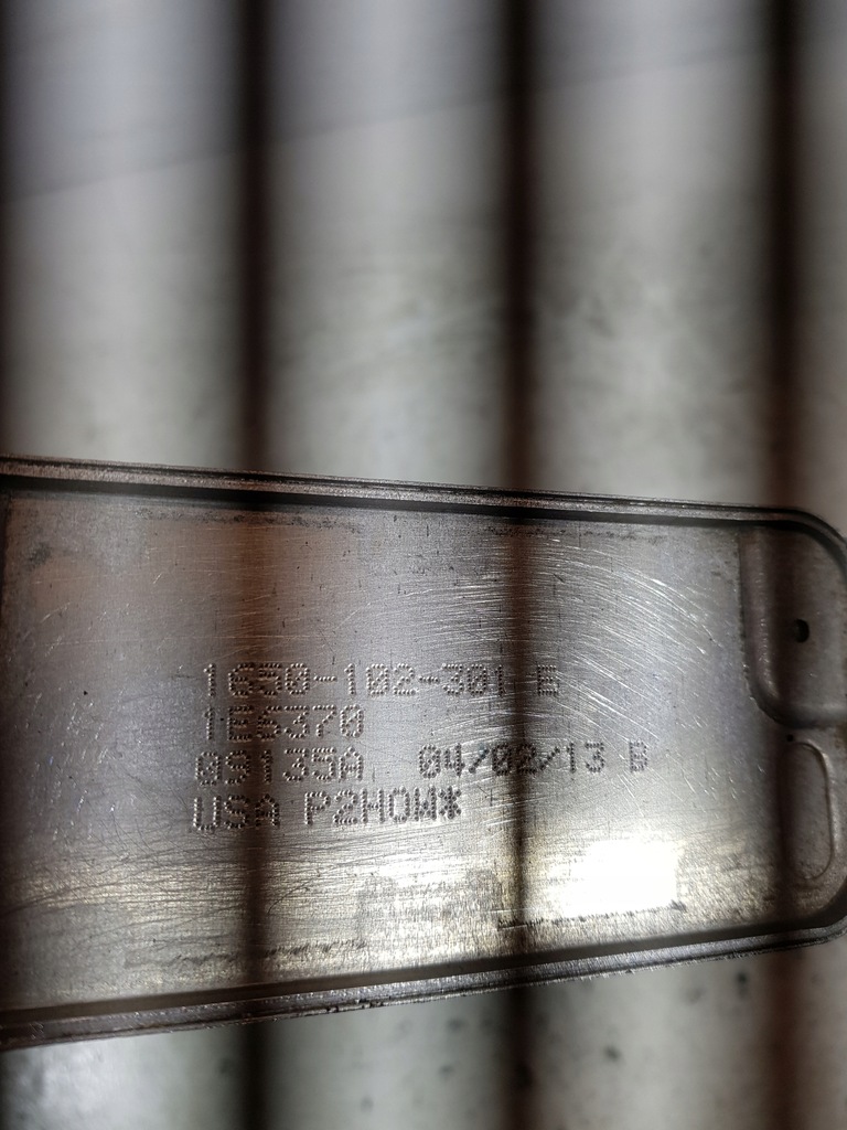 фото №8, Основание фильтра масла 05184294ae dodge chrysler pacifica ii jeep 3.6b erb