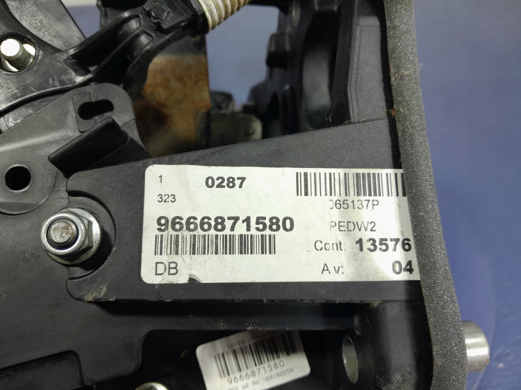 фото №6, Peugeot 508 i 2.0 hdi педали gaz тормоз сцепление 9666871580