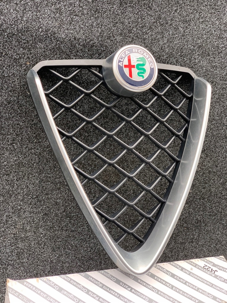 фото №2, Alfa romeo stelvio quadrifoglio qv решітка радіатора решітка радіатора