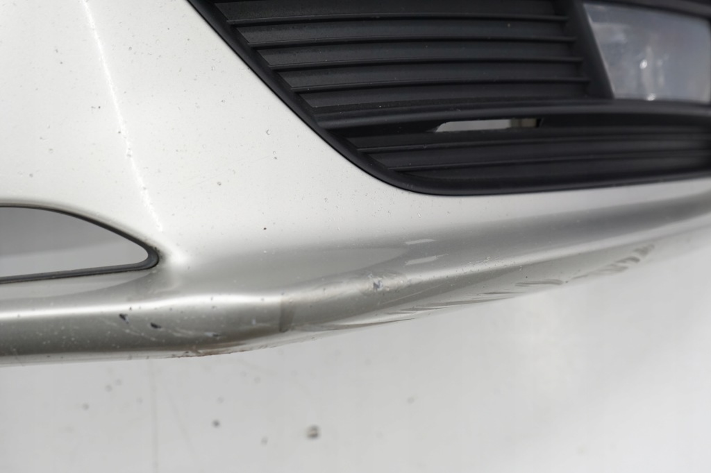 Audi a4 b8 рестайлинг  15r бампер передний перед pdc lx1y Киев