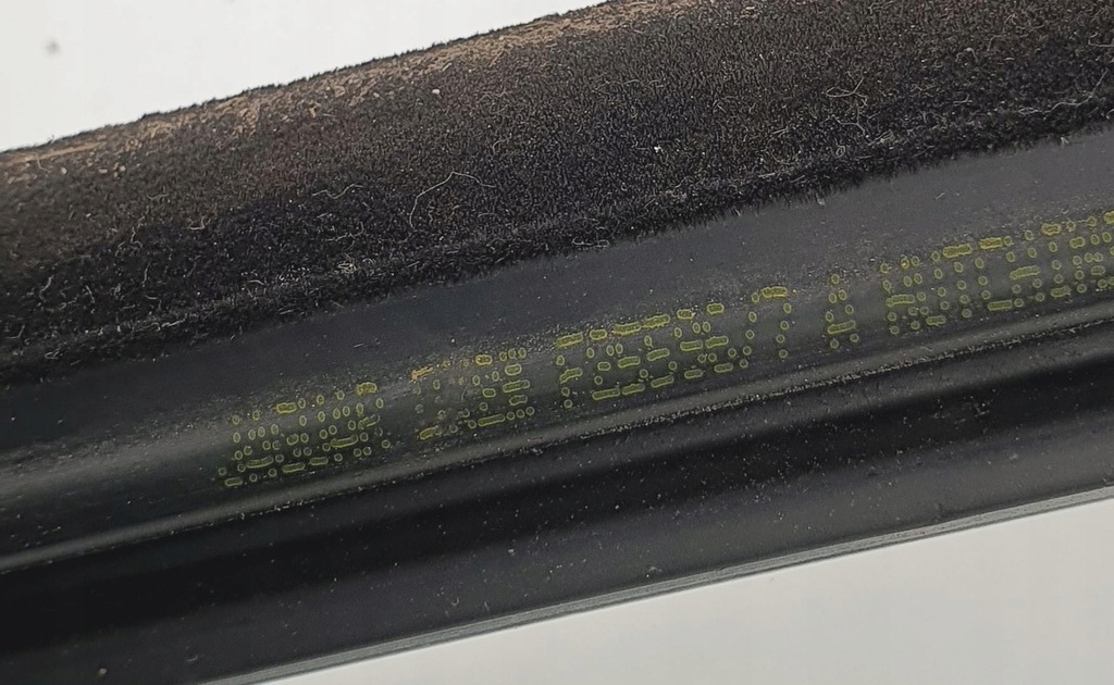 фото №7, Молдинг уплотнитель левый задняя jaguar xf x250