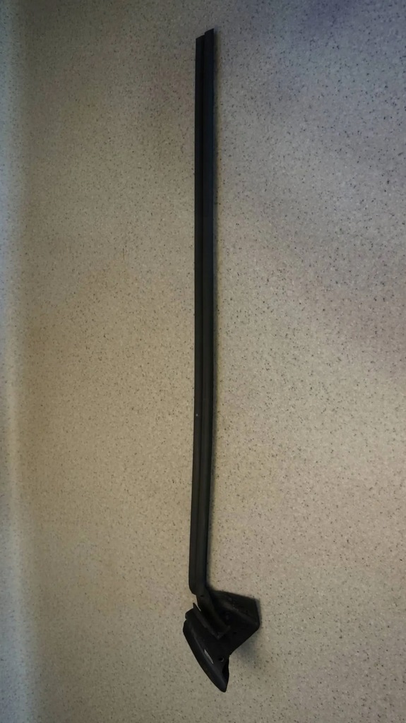 фото №7, Прокладка молдинг скло права перед a1727200824 mercedes slk w172 r172